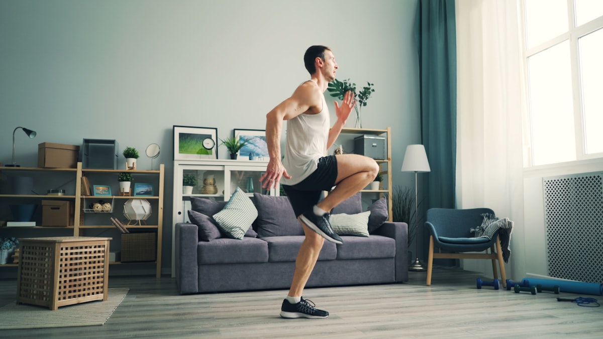 Athlete ankle and tendon support with collagen vitamins